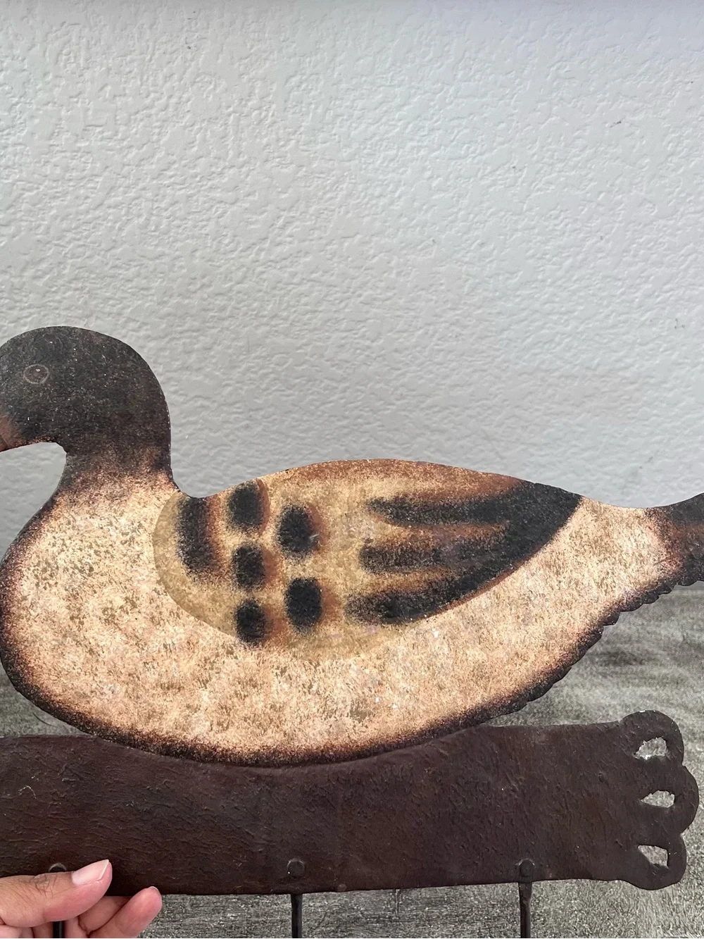 Vtg Handpainted Country Goose Metal Wall Rack 3 Hooks Keys Towels Utensils